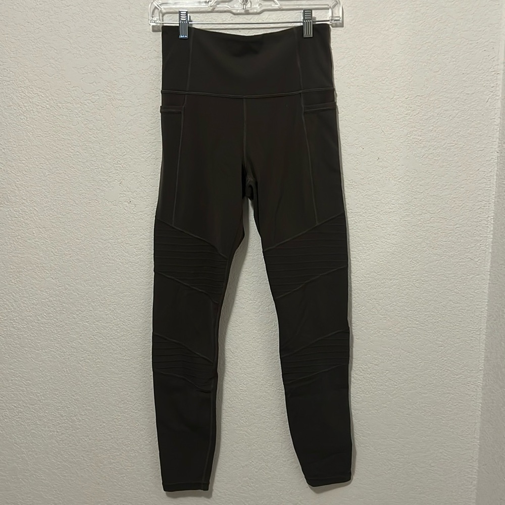Athleta pocket legging